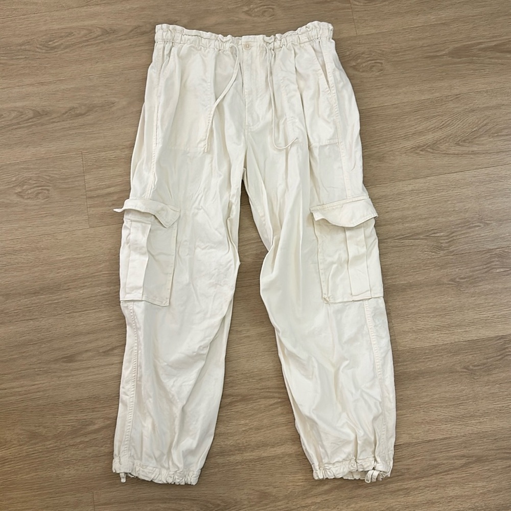Abercrombie & Fitch Cream Cargo Pants